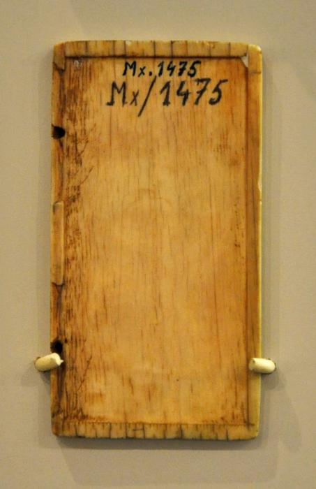 Writing tablet, 1 register, 3 arches across (frise d'arcatures; plaquette; tablette à écrire) (Back)