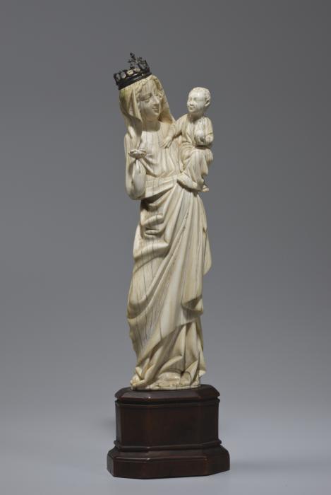 Statuette (Front)