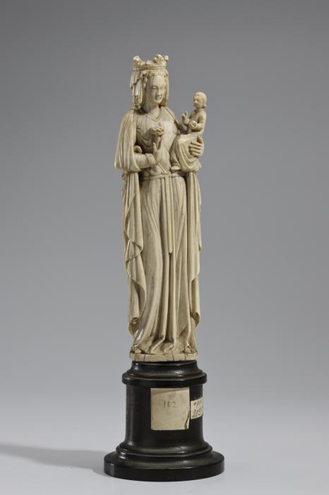 Statuette (Front)