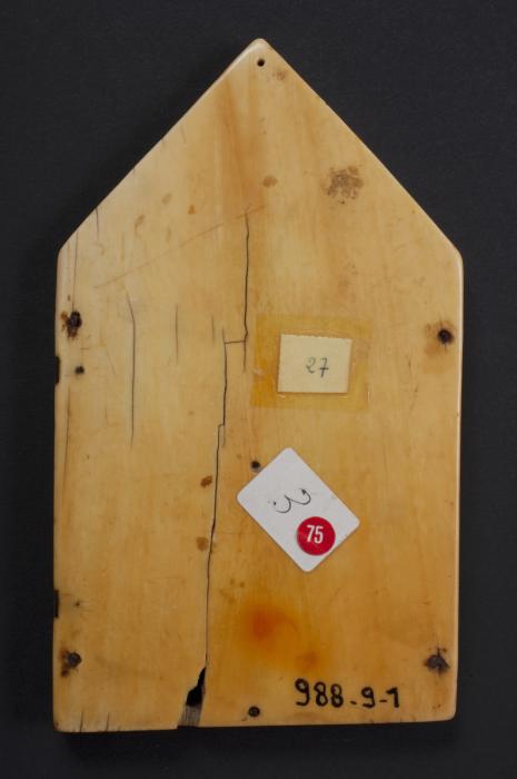 Gabled centre panel (fragment of a triptych or polyptych), 1 register, 1 arch across (Back)