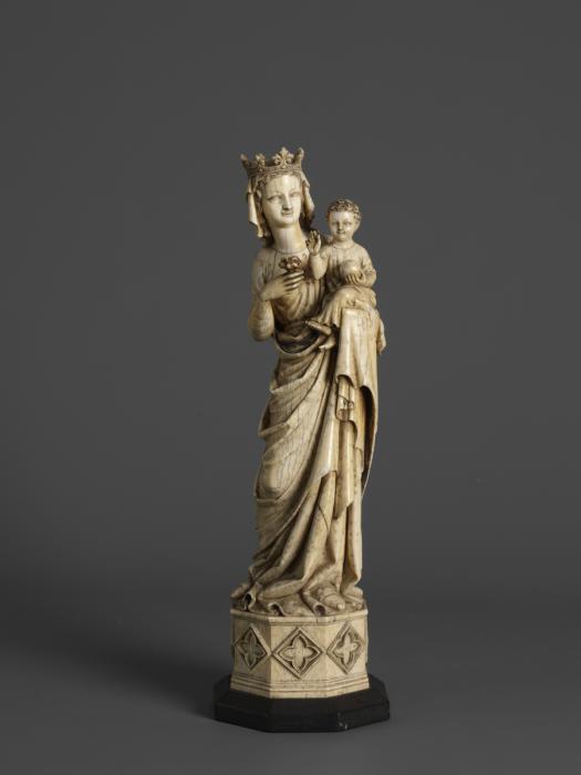 Statuette (Front)