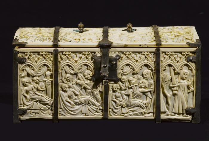 Casket, with arches, quatrefoils, rosettes (coffret; frise d'arcatures; quatre-feuilles) (Body, front)