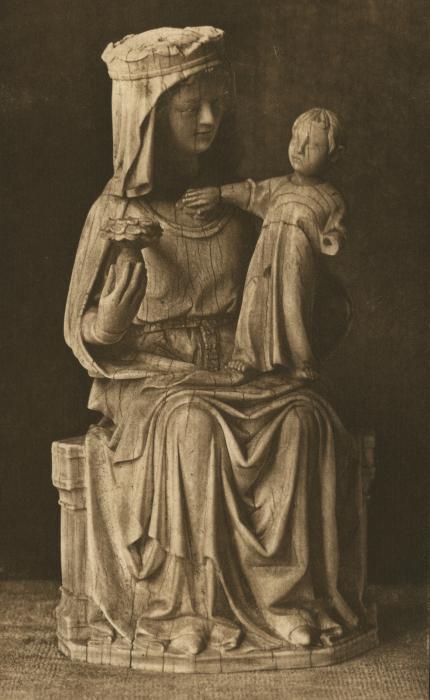 Statuette (Front)