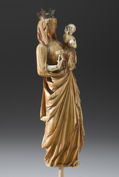 Statuette (Side)