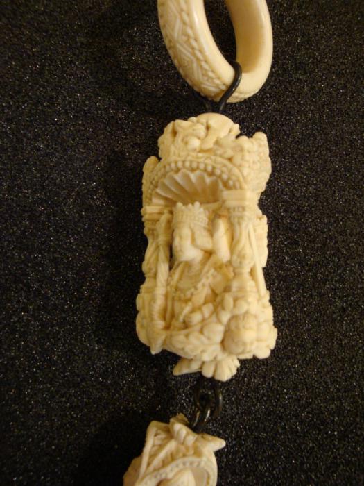 Rosary, 11 beads, 3 faces, with crucifix pendant (chapelet)