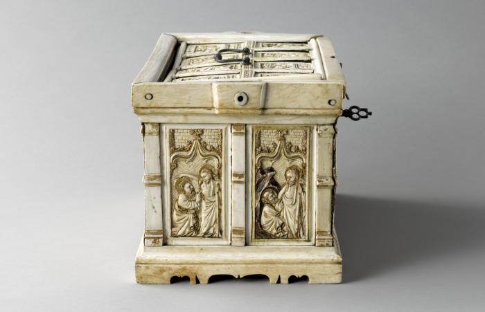 Casket, ogee arches (coffret; box; boite) (End, left)