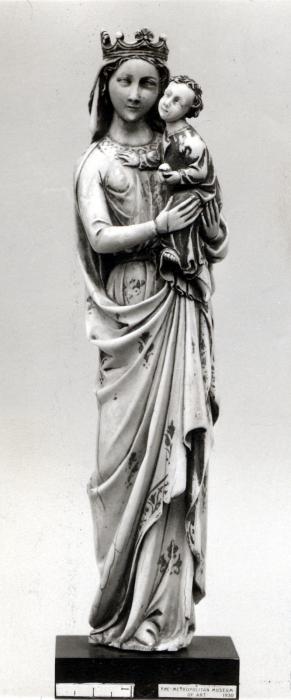 Statuette (Front)