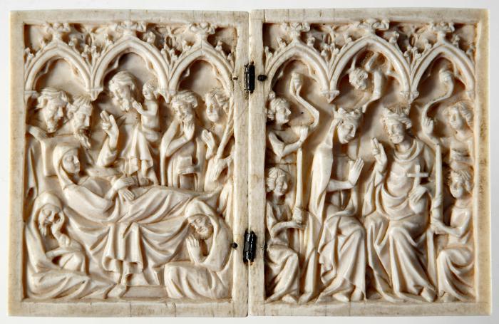 Diptych, 1 register, 3 arches across (frise d'arcatures; plaquettes) (Front)