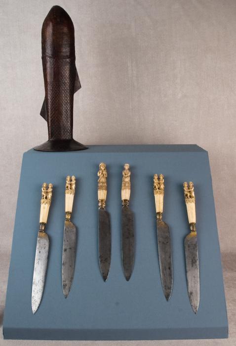 Knife handles (6)
