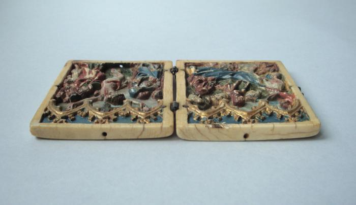 Diptych, 1 register, 3 arches across (frise d'arcatures; plaquettes) (Top)