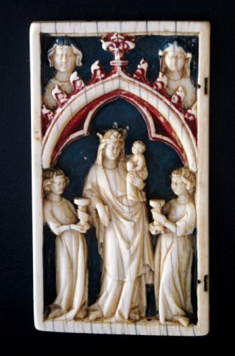 Wing, left (fragment of a diptych), 1 register, 1 arch across (plaquette) (Front)