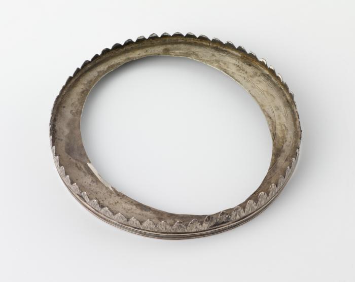 Medallion, lid of a box or mirror case (médaillon; valve de miroir) (Mount)