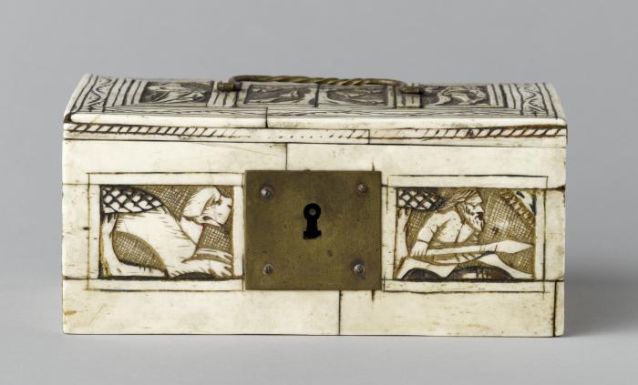 Box (Body, front)