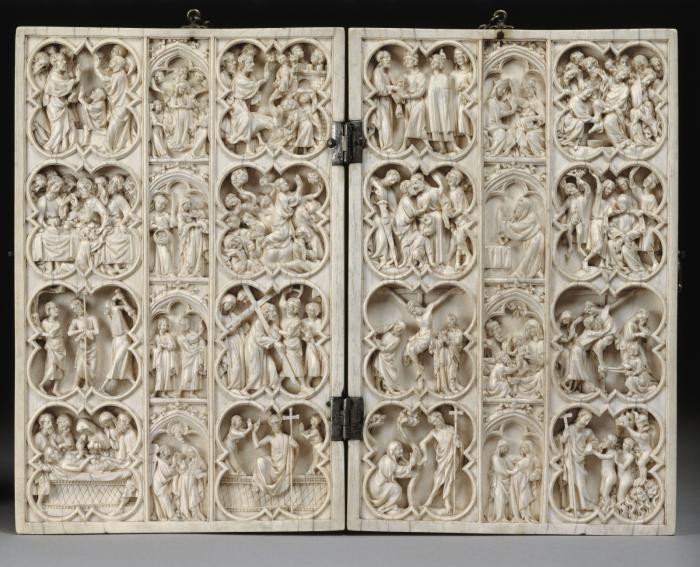 Diptych, 4 registers, with quatrefoils and arches (quatre-feuilles) (Front)