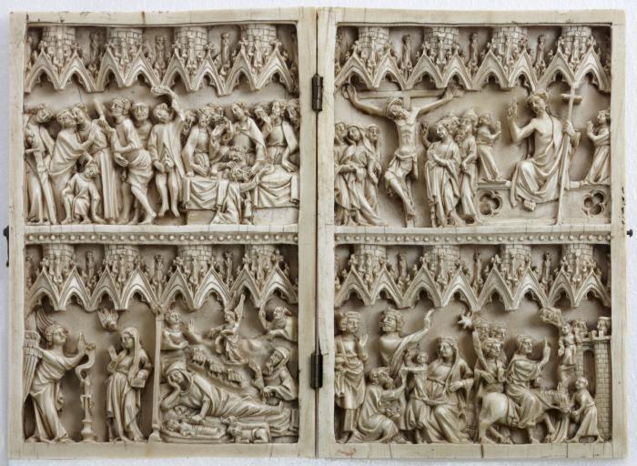 Diptych, 2 registers, 4 paired arches across (frise d'arcatures) (Front)