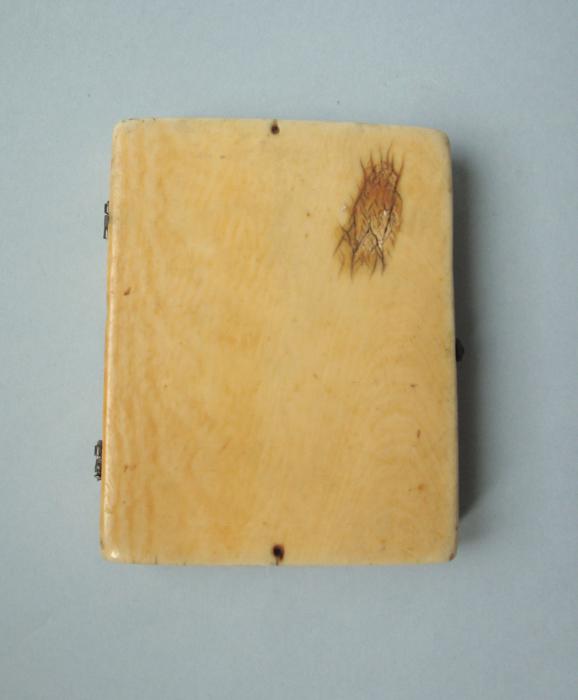 Diptych, 1 register, 3 arches across (frise d'arcatures; plaquettes) (Back, left wing)