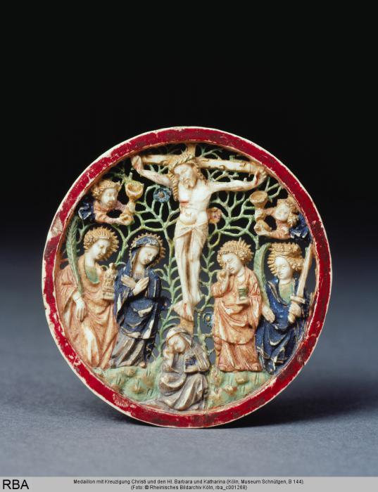 Openwork medallion (médaillon ajouré) (Front)