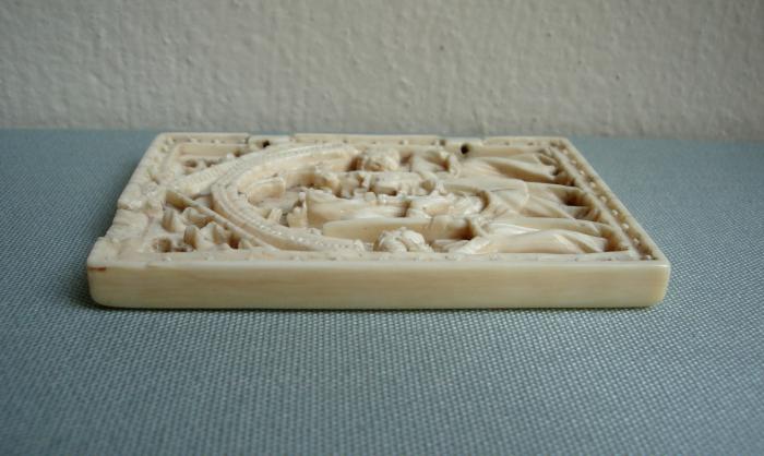 Wing, left (fragment of a diptych), 1 register, 1 arch across (plaquette) (Side)