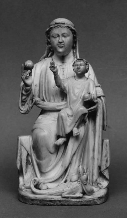 Statuette (Front)