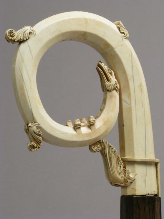 Head of crozier (crosse) (Side)