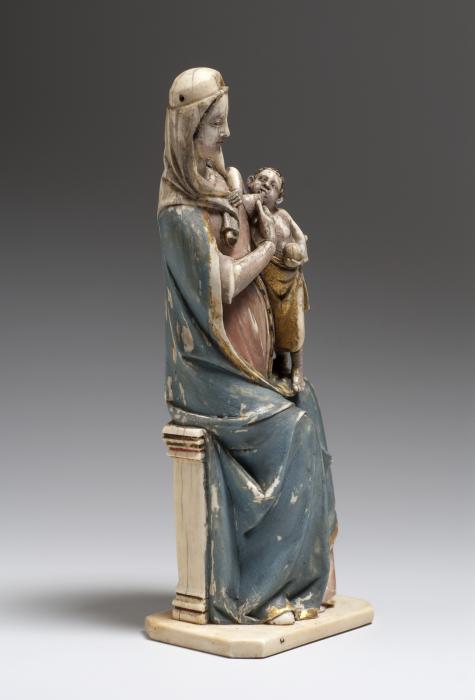 Statuette (Side)