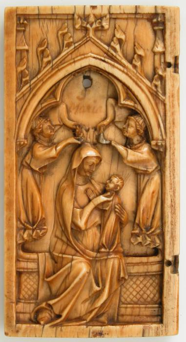 Wing, left (fragment of a diptych), 1 register, 1 arch across (plaquette) (Front)