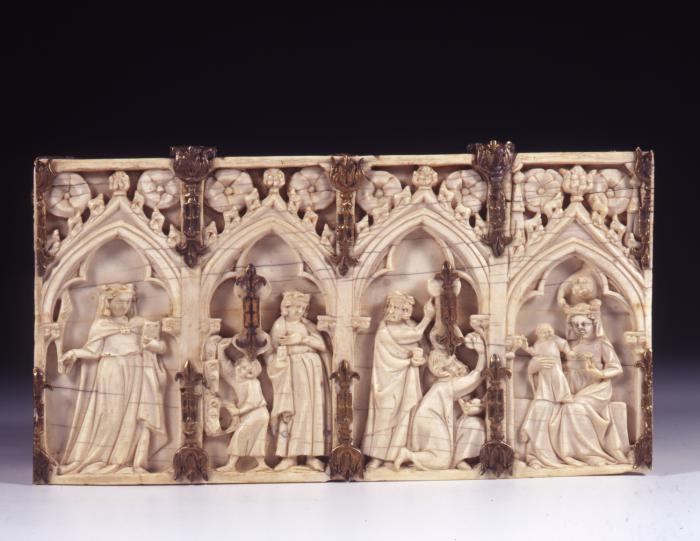 Casket with arches and bands of rosettes (coffret; décor de roses; frise d'arcatures; colonnettes) (Lid)