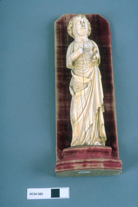 Relief (appliqué) (Front)