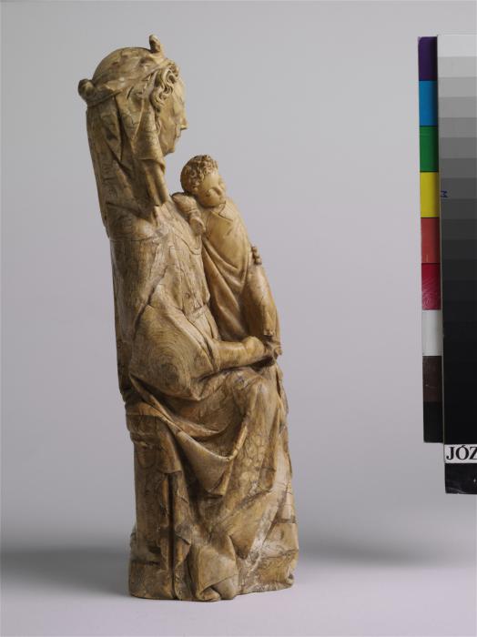 Statuette (Side)