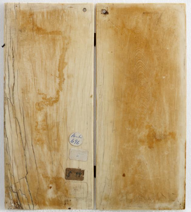 Diptych, 2 registers, 3 arches across (frise d'arcatures) (Back)