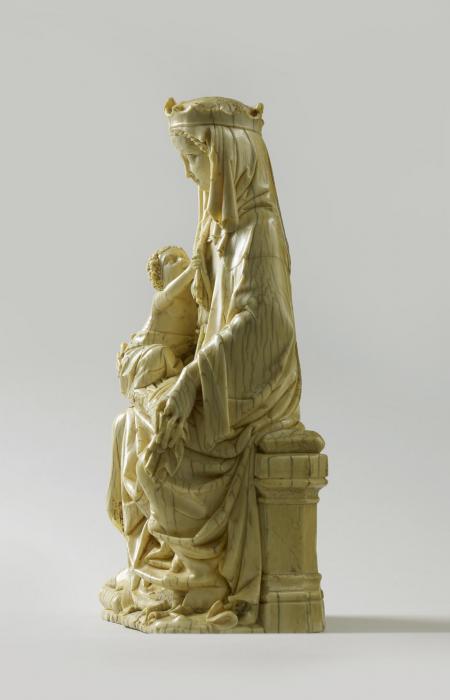 Statuette (Side)