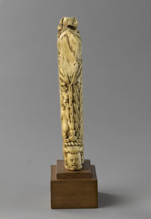 Dagger handle (Side)