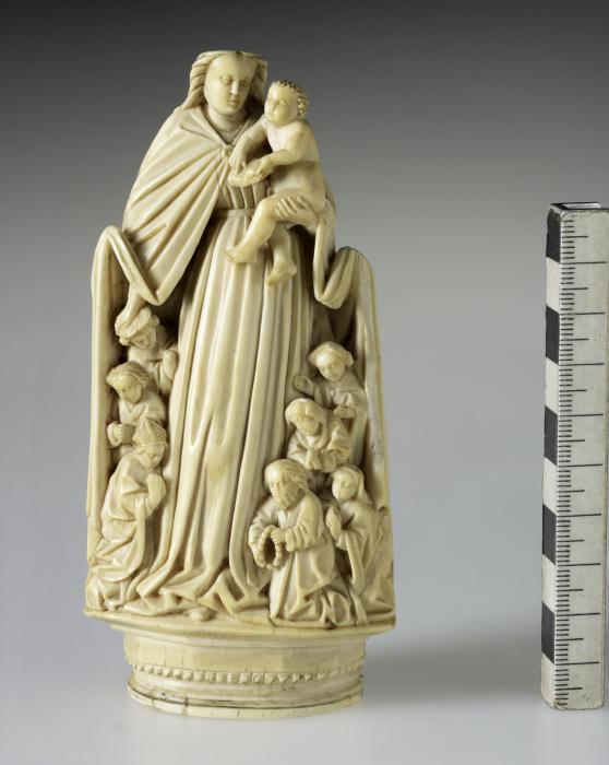 Statuette (Front)