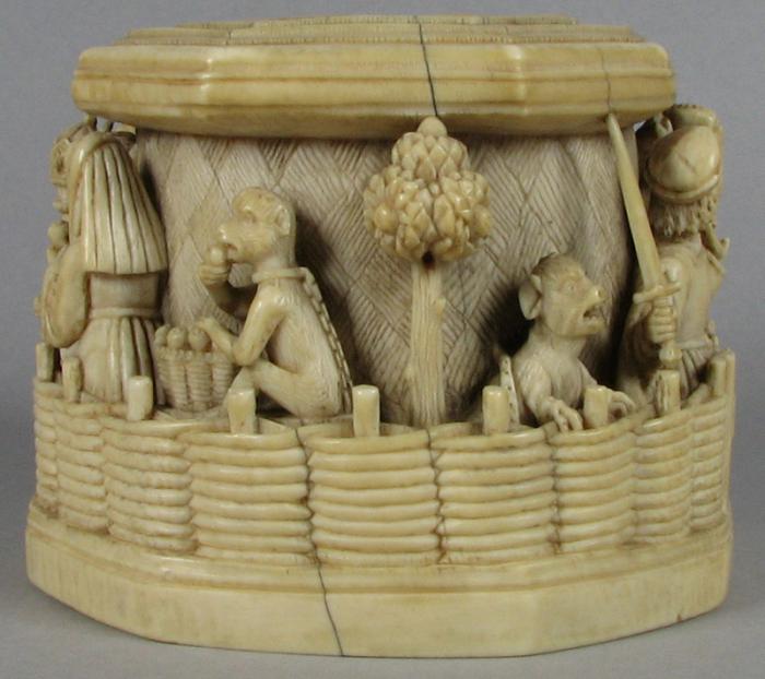 Base for a statuette (Side)