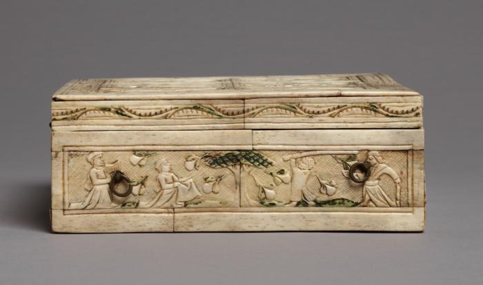 Box (boite) (End, left)