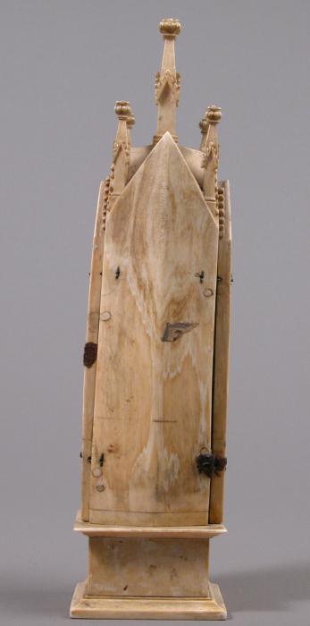Gabled polyptych (tabernacle) (Back, closed)