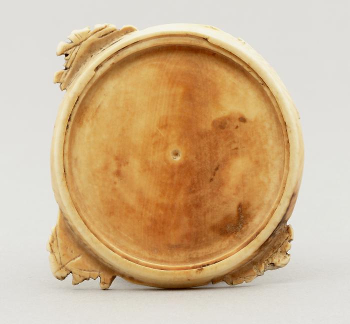 Mirror case (valve de miroir) (Back)