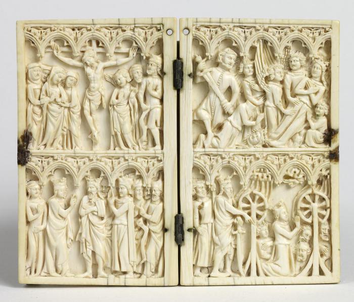Diptych, 2 registers, 3 full and 2 half arches across (frise d'arcatures) (Front)