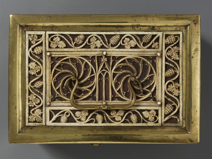 Casket with openwork panels (coffret; plaquettes ajourées) (Lid)