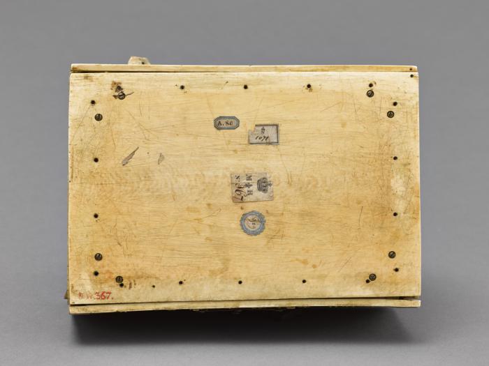 Casket with ogee arches (coffret) (Bottom)