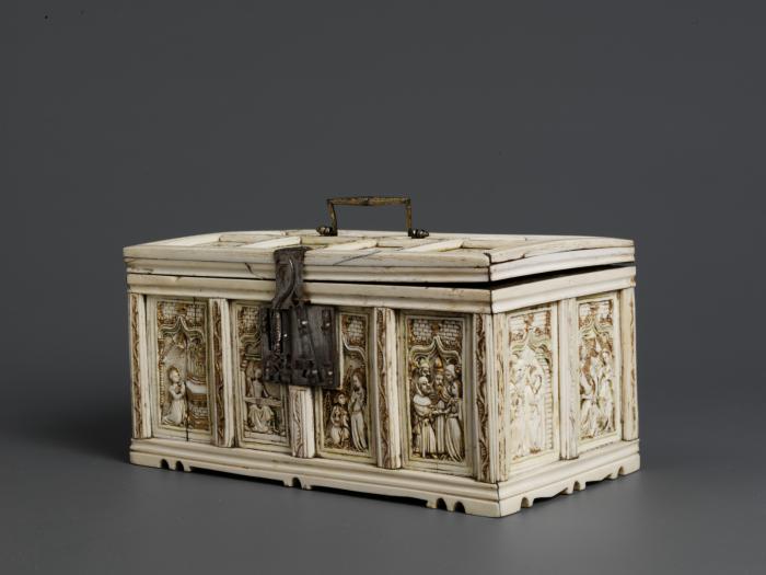 Casket, with ogee arches (coffret) (Body, front)