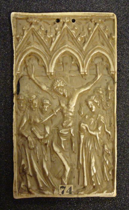 Panel (possibly a writing tablet), 1 register, 3 arches across (plaquette; frise d'arcatures; tablette à écrire) (Front)