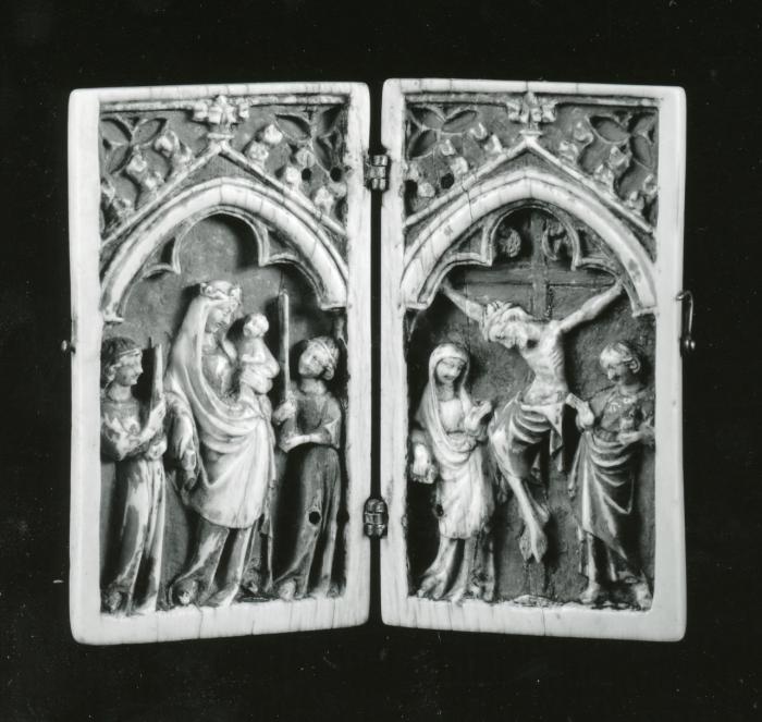 Diptych, 1 register, 1 arch across (plaquettes) (Front)