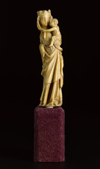 Statuette (Front)