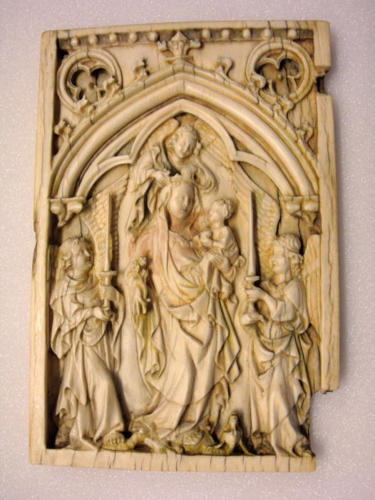 Wing, left (fragment of a diptych), 1 register, 1 arch across (plaquette) (Front)
