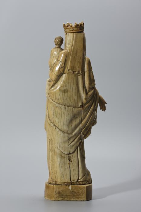 Statuette (Back)