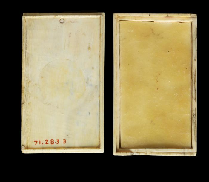 Box, 1 register, 3 arches across (frise d'arcatures) (Back, lid and bottom part (Inv. 71.283B and Inv. 71.283A))