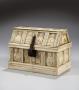 Box with pitched lid (boite) (Front)
