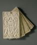 Set of 3 writing tablets and 2 covers, 1 register, 3 arches across (tablettes à écrire; frise d'arcatures; plaquettes) (Set)