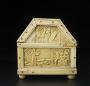 Box with pitched lid (End, right)